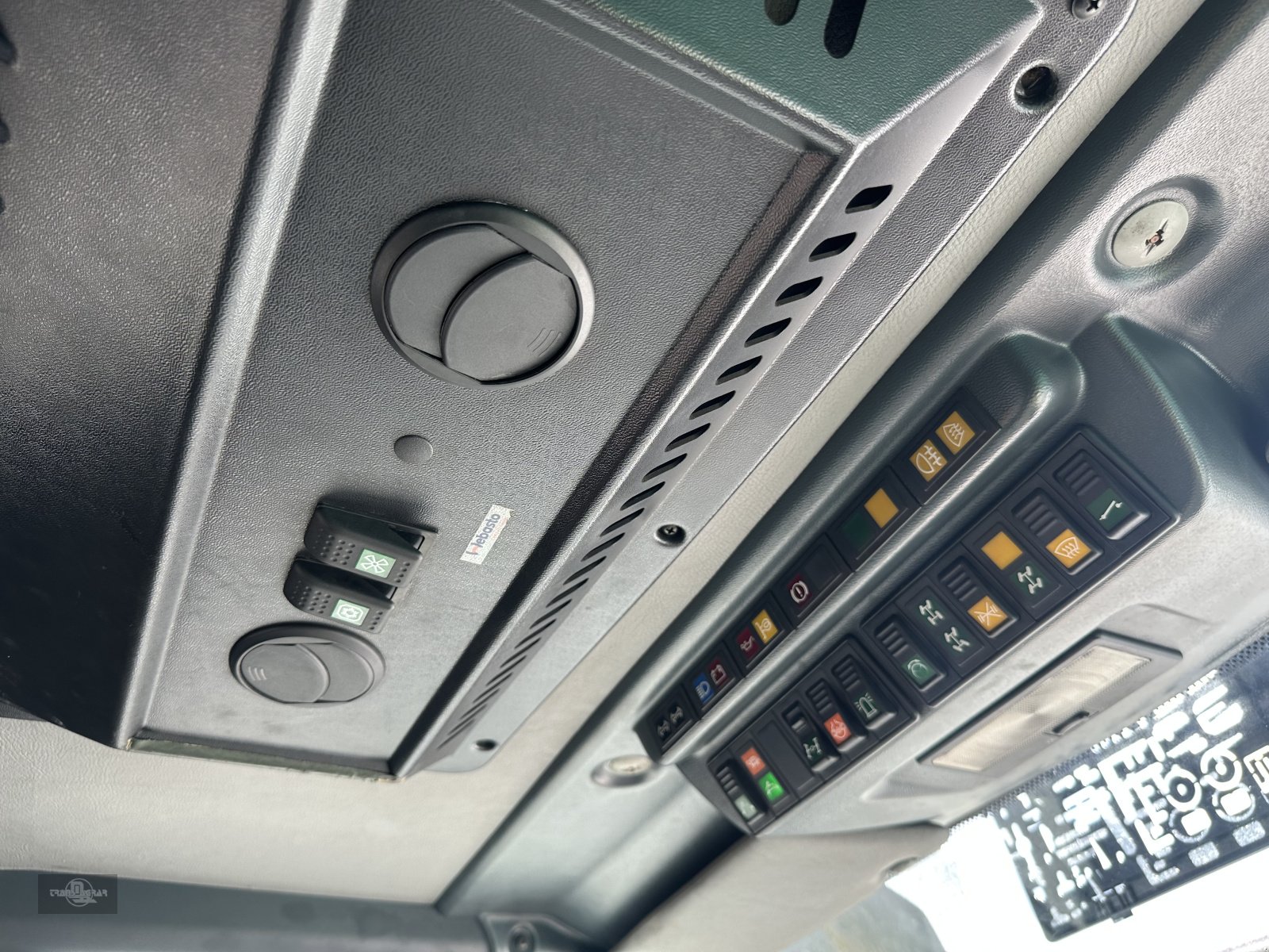 Kommunalfahrzeug tipa Multicar Tremo Carrier S mit Streuer und Schneepflug Salz Splitt mit Spikes, Gebrauchtmaschine u Rankweil (Slika 17)