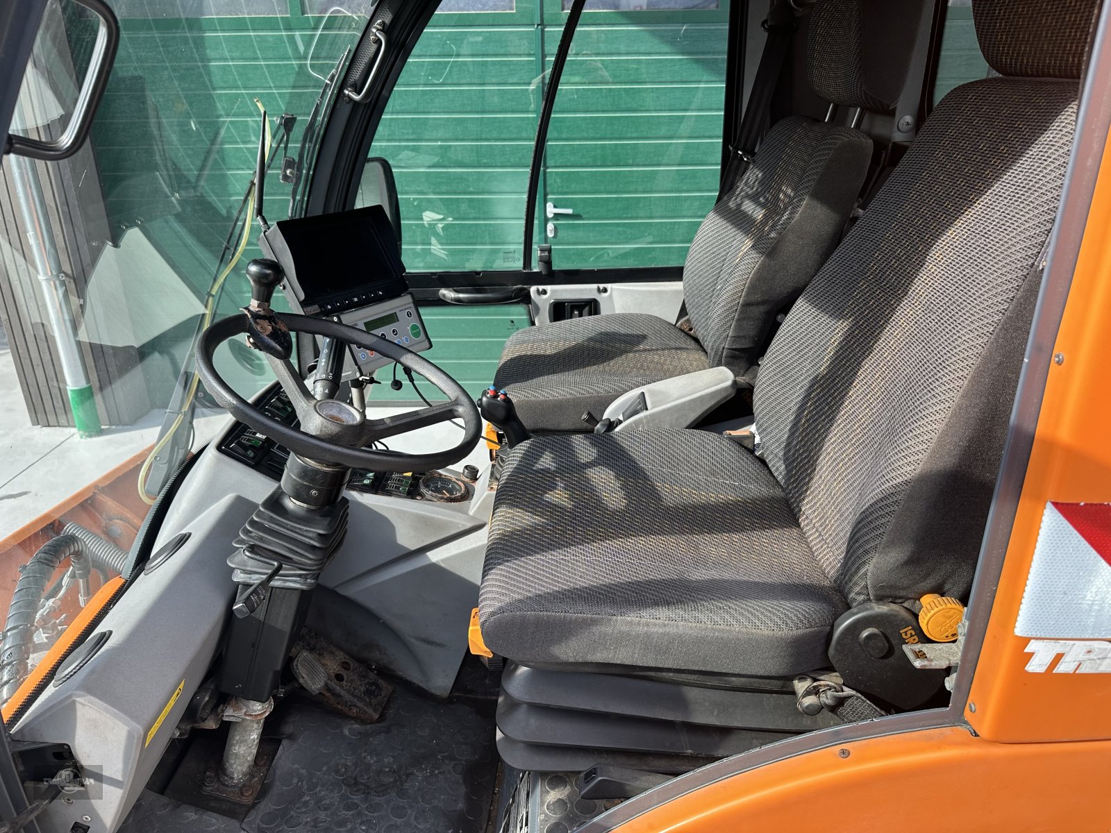 Kommunalfahrzeug tipa Multicar Tremo Carrier S mit Streuer und Schneepflug Salz Splitt mit Spikes, Gebrauchtmaschine u Rankweil (Slika 19)