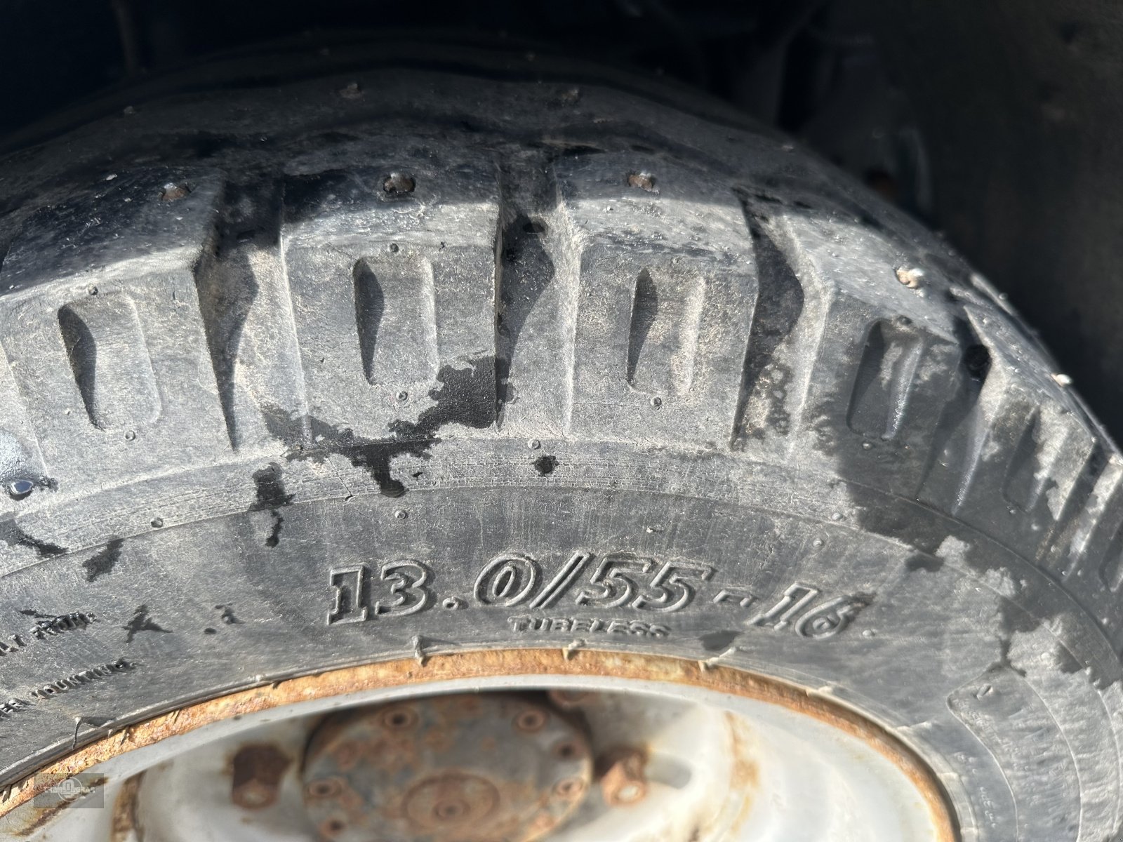 Kommunalfahrzeug tipa Multicar Tremo Carrier S mit Streuer und Schneepflug Salz Splitt mit Spikes, Gebrauchtmaschine u Rankweil (Slika 23)