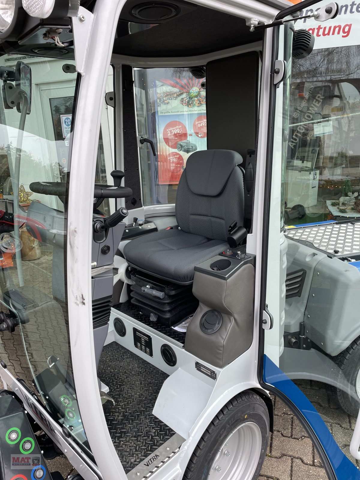 Kommunalfahrzeug des Typs Vitra C 2.25, Neumaschine in Waldkraiburg (Bild 3)