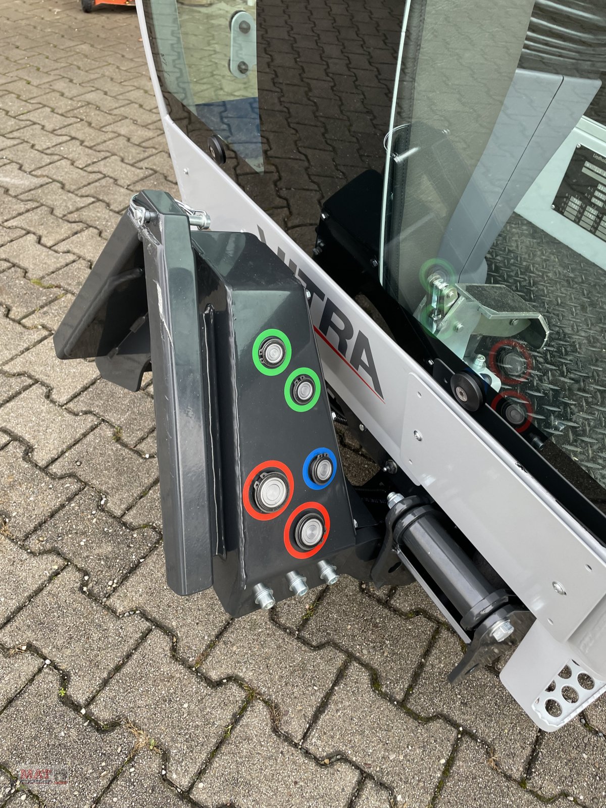 Kommunalfahrzeug des Typs Vitra C 2.25, Neumaschine in Waldkraiburg (Bild 5)