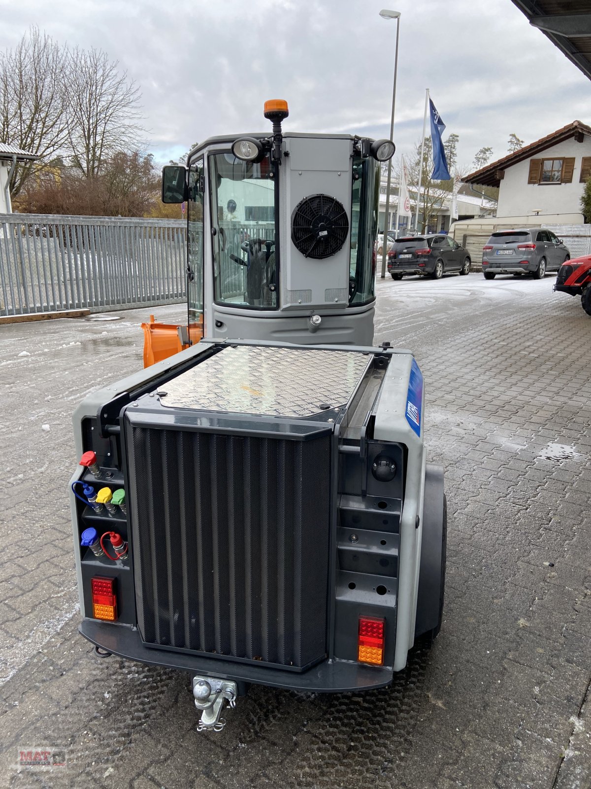 Kommunalfahrzeug des Typs Vitra C 3.75, Neumaschine in Waldkraiburg (Bild 5)