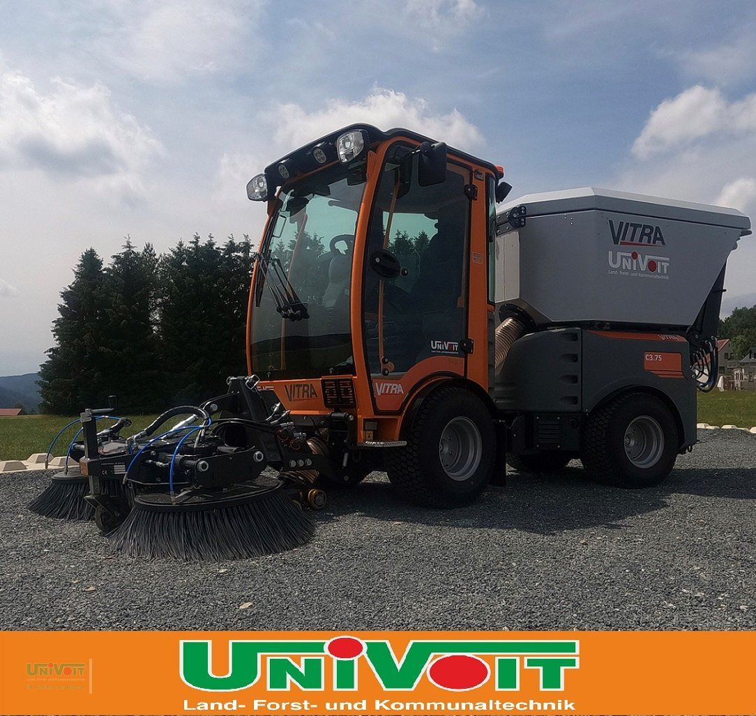 Kommunalfahrzeug des Typs Vitra Vitra Knicklenker mit 75 PS Kommunal Kehr Schneepflug Streuer Winterdienst, Neumaschine in Warmensteinach (Bild 3)