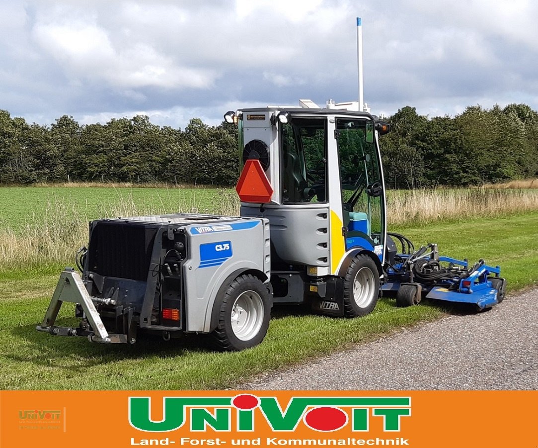 Kommunalfahrzeug des Typs Vitra Vitra Knicklenker mit 75 PS Kommunal Kehr Schneepflug Streuer Winterdienst, Neumaschine in Warmensteinach (Bild 11)