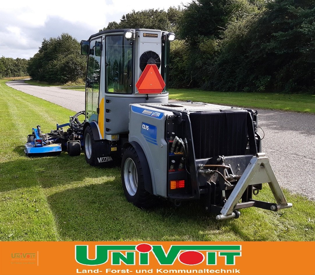 Kommunalfahrzeug des Typs Vitra Vitra Knicklenker mit 75 PS Kommunal Kehr Schneepflug Streuer Winterdienst, Neumaschine in Warmensteinach (Bild 13)