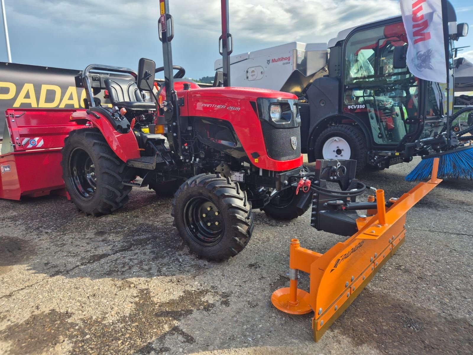 Kommunaltraktor typu Antonio Carraro PANTHER 26 M Traktor Solis Kubota Iseki Yanmar S, Neumaschine v Aigen-Schlägl (Obrázek 2)