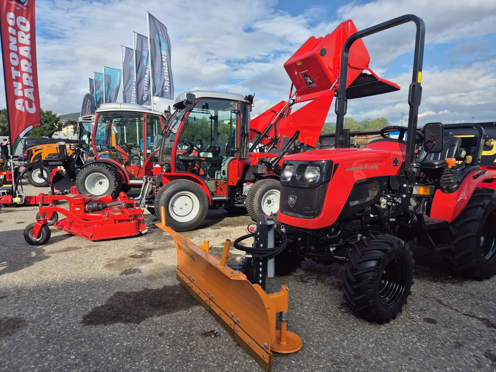 Kommunaltraktor typu Antonio Carraro PANTHER 26 M Traktor Solis Kubota Iseki Yanmar S, Neumaschine v Aigen-Schlägl (Obrázek 3)