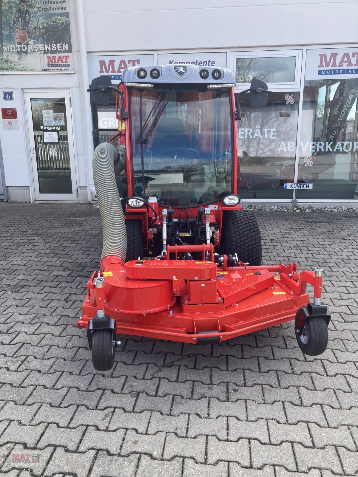 Kommunaltraktor des Typs Antonio Carraro SP 4800, Neumaschine in Waldkraiburg (Bild 1)