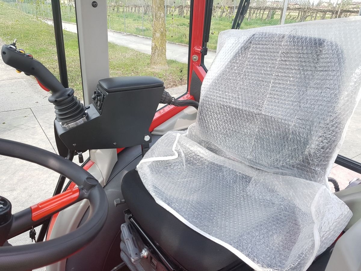 Kommunaltraktor des Typs Antonio Carraro SR 7600 INFINITY Schlepper Traktor Holder Fendt, Neumaschine in Aigen-Schlägl (Bild 7)