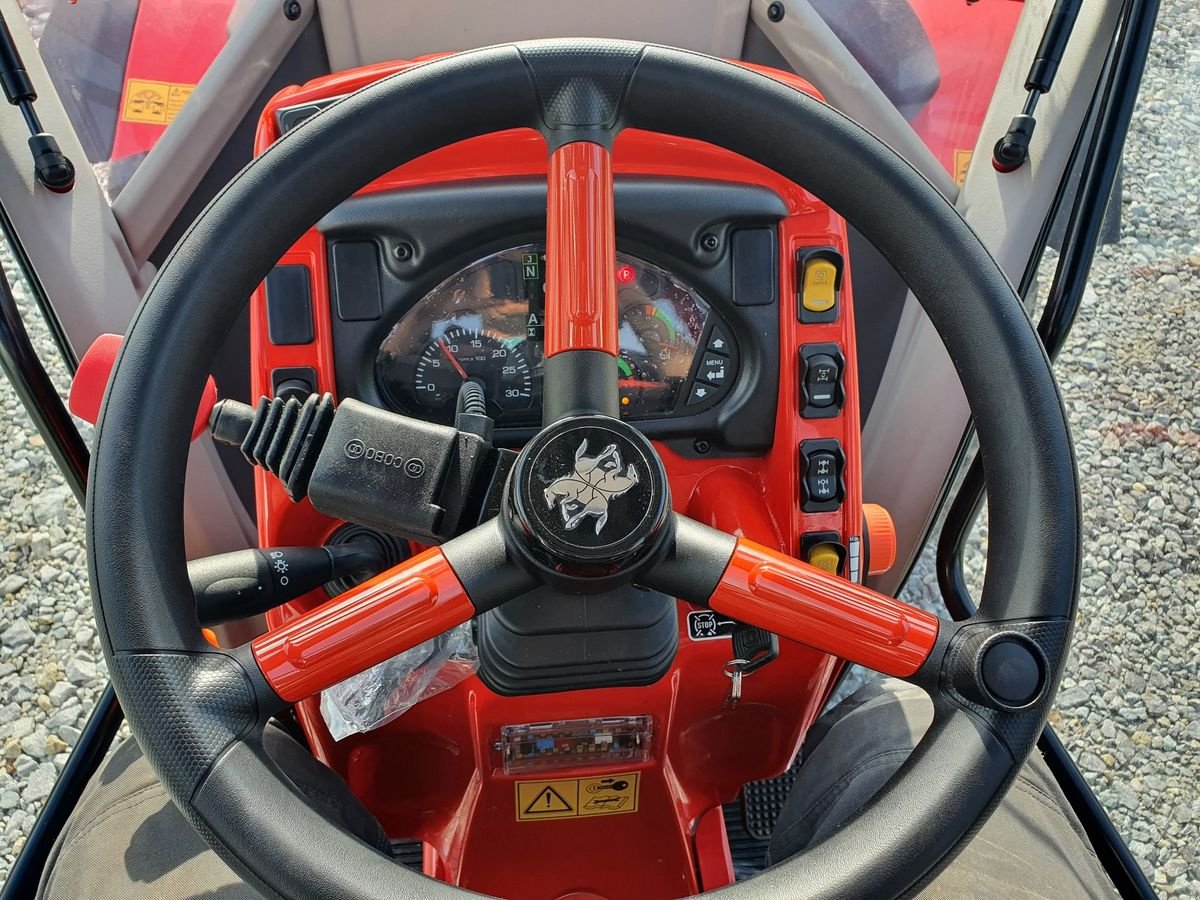 Kommunaltraktor des Typs Antonio Carraro SR 7600 INFINITY Schlepper Traktor Holder Fendt, Neumaschine in Aigen-Schlägl (Bild 4)