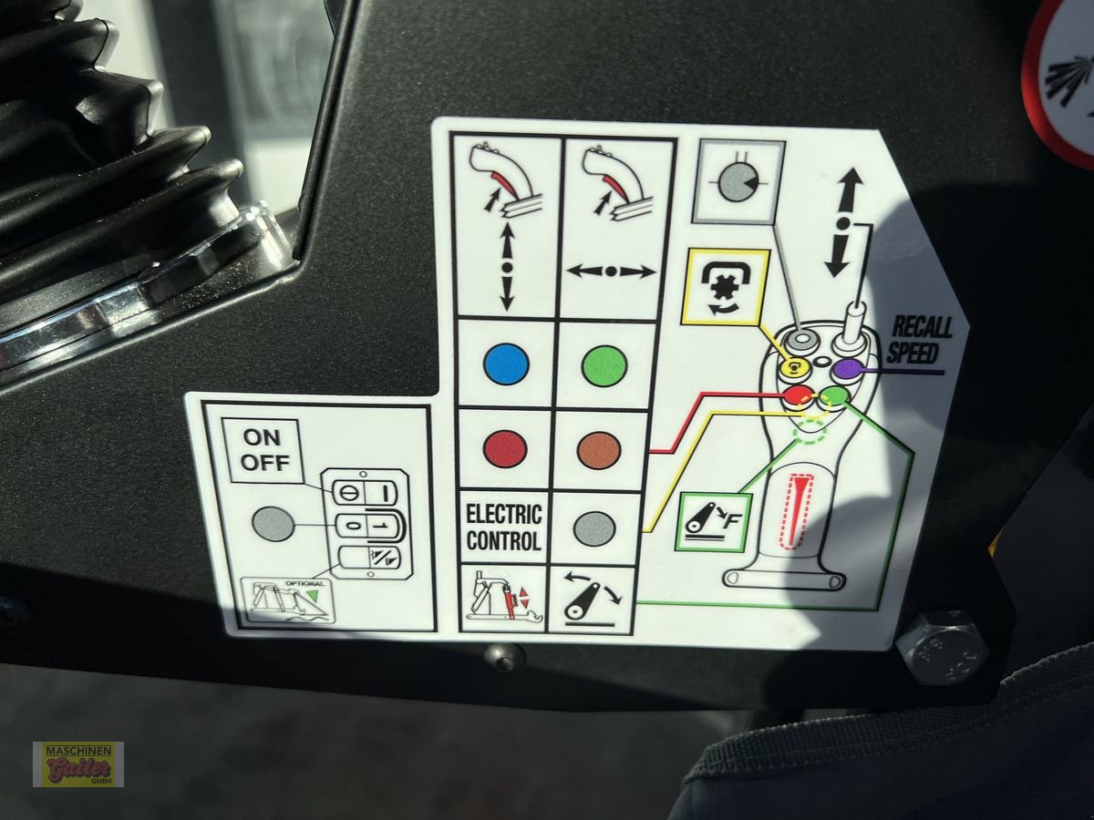 Kommunaltraktor typu Antonio Carraro SR 7600 Infinity, Neumaschine v Kötschach (Obrázek 14)
