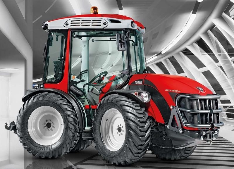 Kommunaltraktor typu Antonio Carraro TONY 8900 SR Schlepper Traktor Holder Fendt NEU, Neumaschine v Aigen-Schlägl (Obrázek 2)