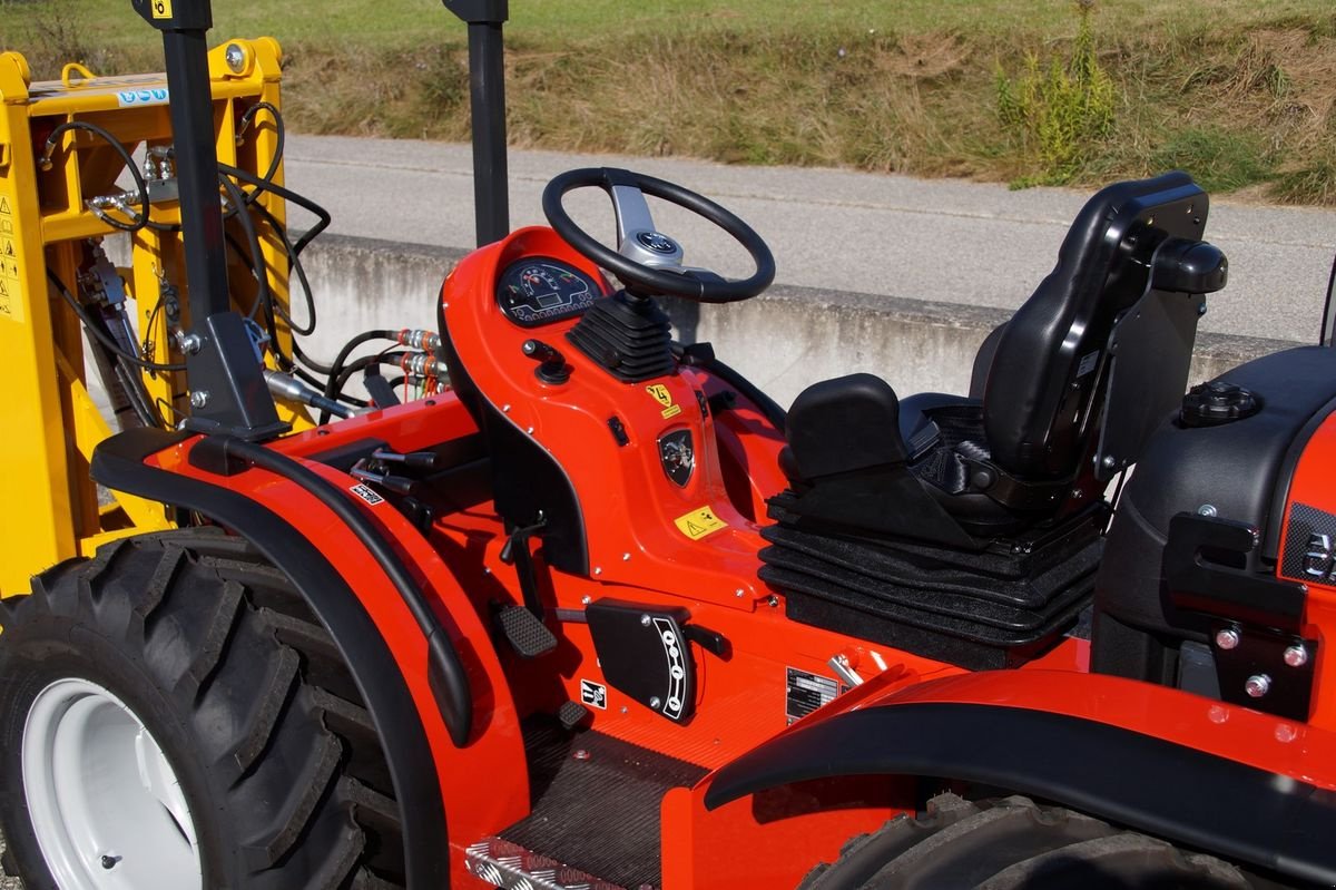 Kommunaltraktor tip Antonio Carraro TTR 3800-II HST Schlepper Traktor NEU, Neumaschine in Aigen-Schlägl (Poză 5)