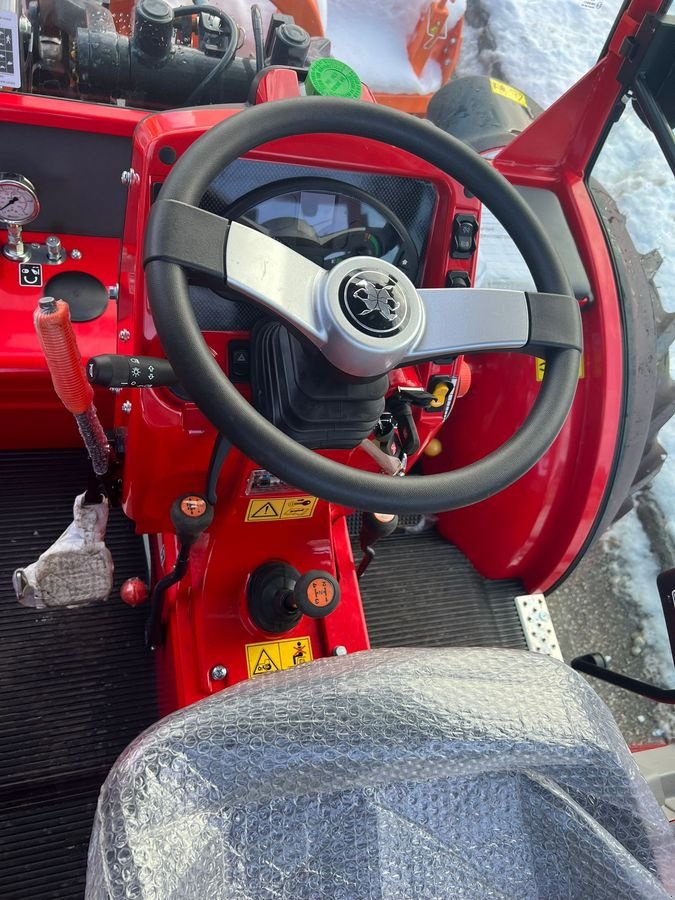Kommunaltraktor typu Antonio Carraro TTR 7800, Neumaschine v Hopfgarten (Obrázek 13)