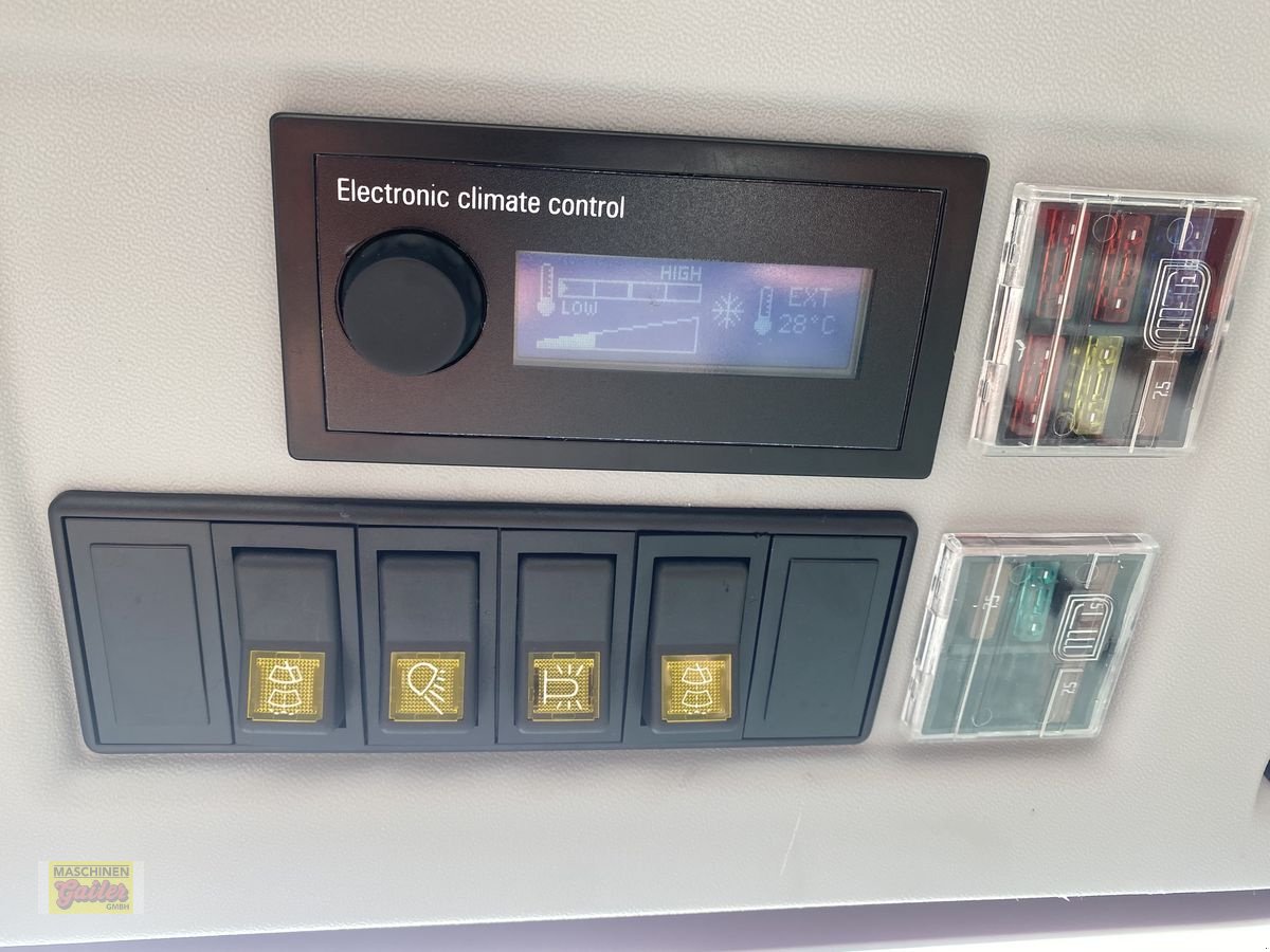 Kommunaltraktor tip Antonio Carraro TTR4800 Hydrostat, Neumaschine in Kötschach (Poză 28)