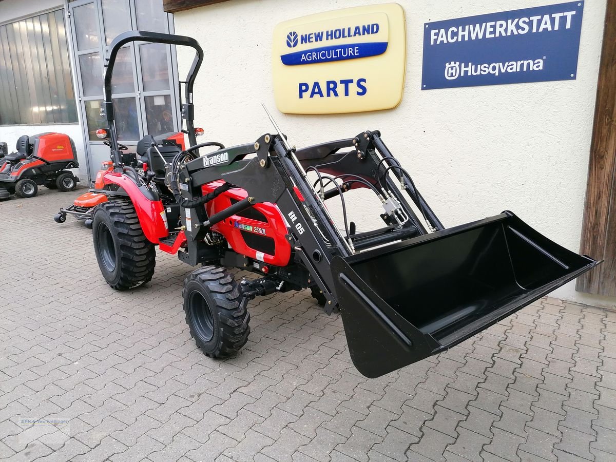 Kommunaltraktor typu Branson 2500 L, Neumaschine v Obing (Obrázek 2)