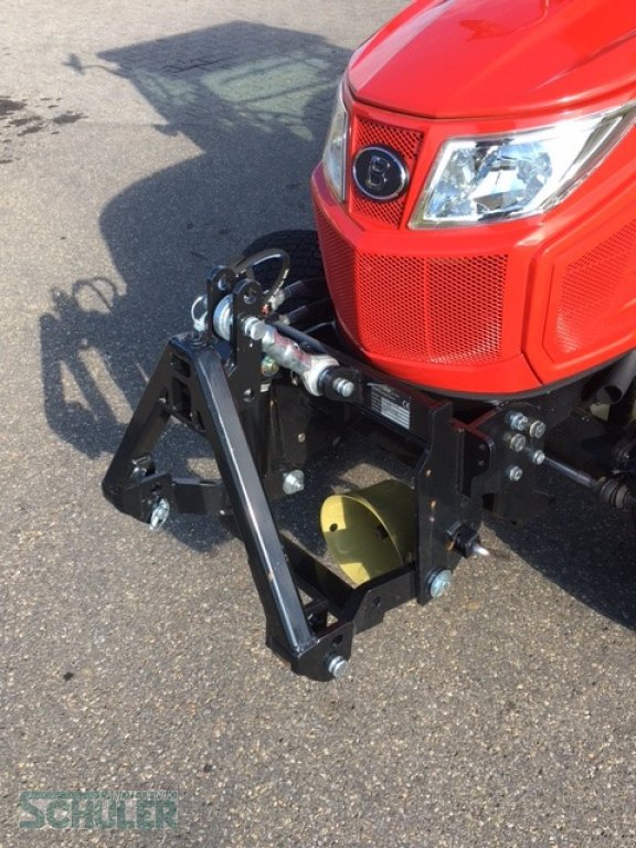 Kommunaltraktor typu Branson 2505H, Neumaschine v St. Märgen (Obrázek 2)