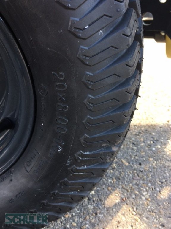 Kommunaltraktor typu Branson 2505H, Neumaschine v St. Märgen (Obrázek 16)