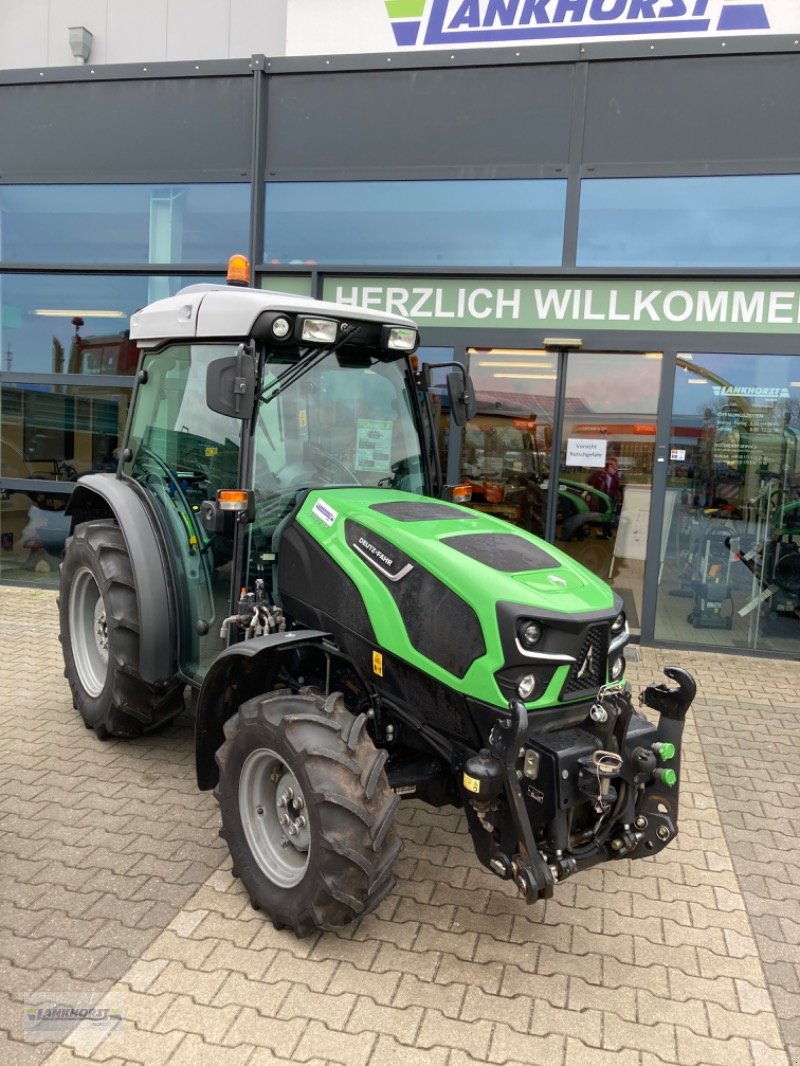 Kommunaltraktor des Typs Deutz-Fahr 5090 DF, Gebrauchtmaschine in Aurich (Bild 1)