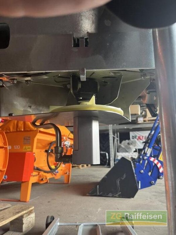 Kommunaltraktor des Typs Egholm CR2260 Kehraufbau und Winterdienst, Vorführmaschine in Donaueschingen (Bild 13)