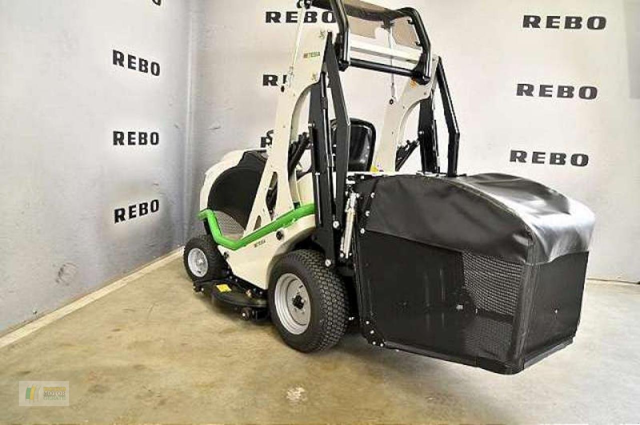 Kommunaltraktor of the type Etesia BUFFALO, Neumaschine in Bredstedt (Picture 9)