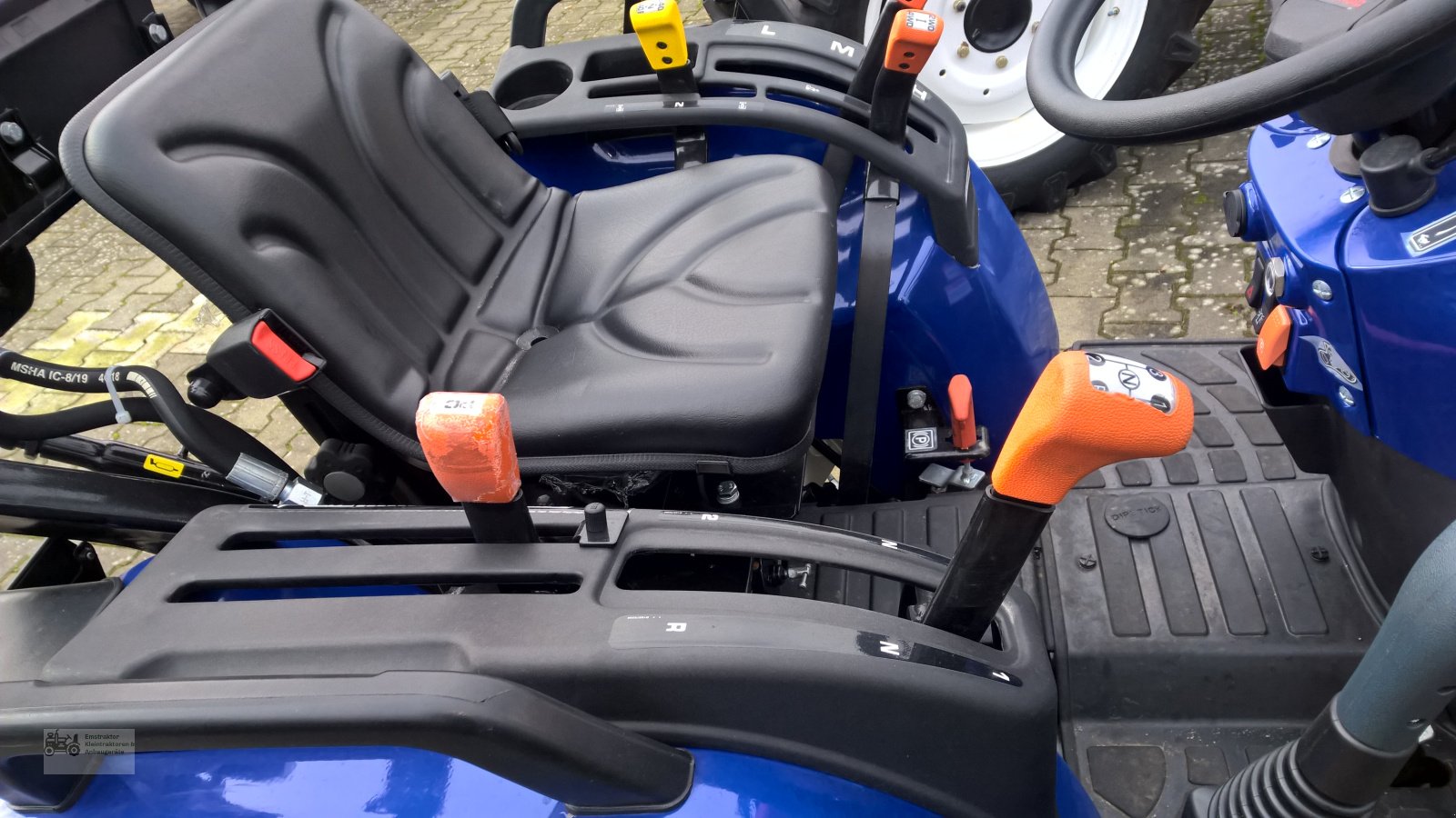 Kommunaltraktor typu Farmtrac 22, Neumaschine v Lingen (Obrázek 5)