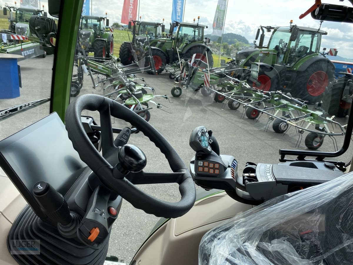 Kommunaltraktor des Typs Fendt 210 Vario F, Neumaschine in Niederkappel (Bild 9)