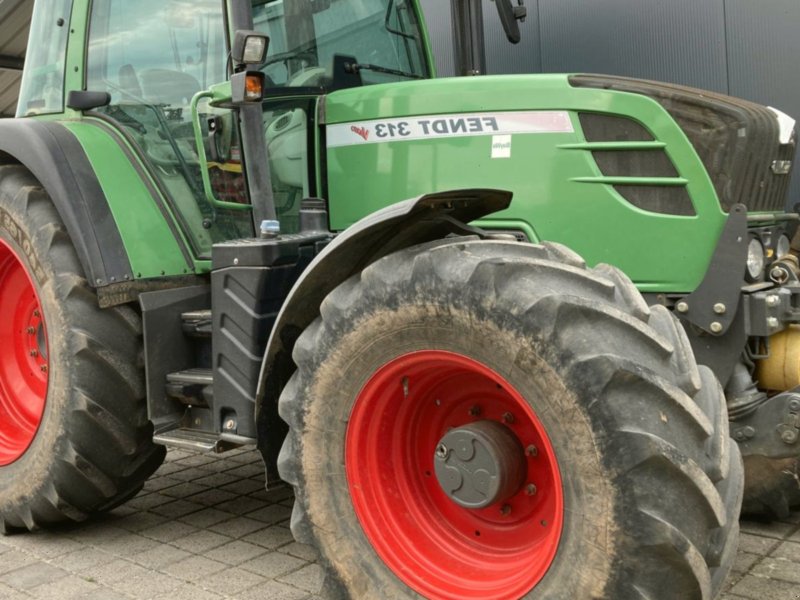 Kommunaltraktor des Typs Fendt 313 Vario SCR, Gebrauchtmaschine in Ehingen (Bild 1)