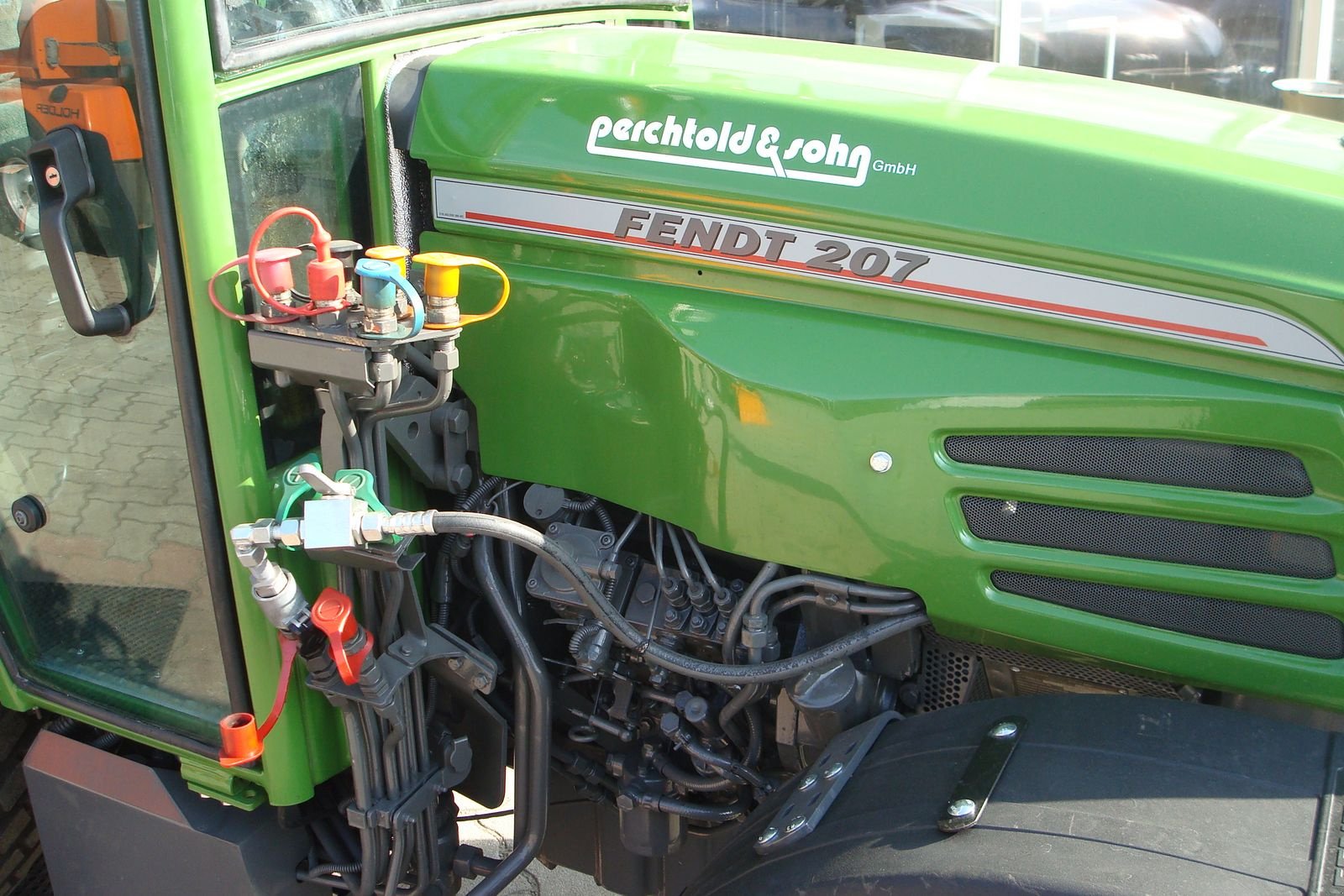 Kommunaltraktor типа Fendt Farmer 207 V, Gebrauchtmaschine в Judenburg (Фотография 3)