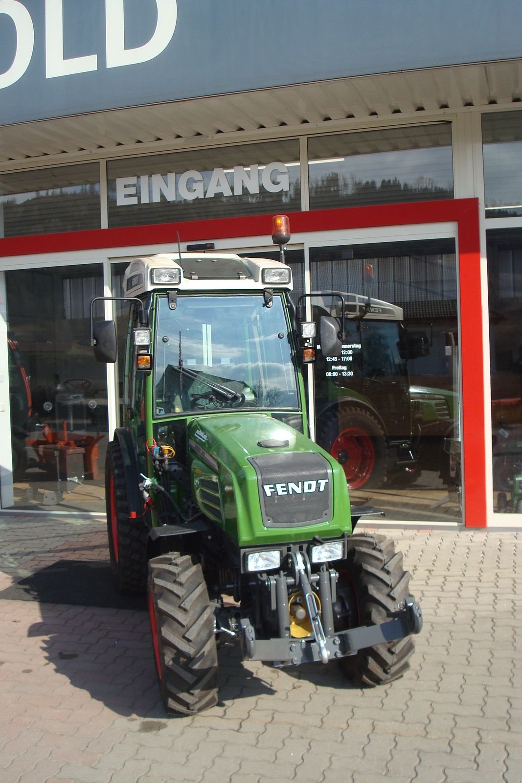 Kommunaltraktor типа Fendt Farmer 207 V, Gebrauchtmaschine в Judenburg (Фотография 2)
