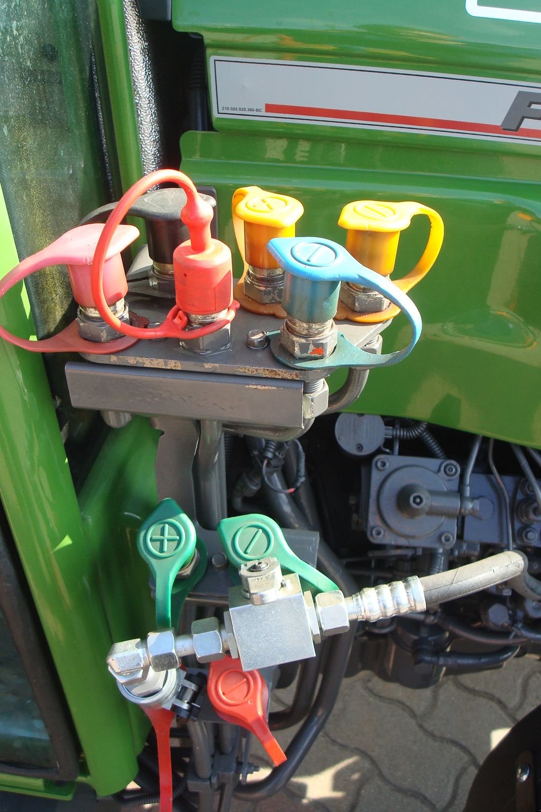 Kommunaltraktor типа Fendt Farmer 207 V, Gebrauchtmaschine в Judenburg (Фотография 4)