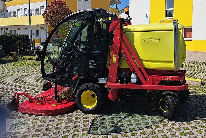 Kommunaltraktor des Typs Ferrari T4 Turbo Cruiser, Gebrauchtmaschine in Obertshausen (Bild 5)