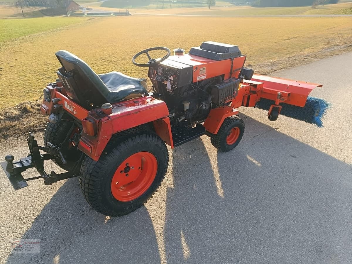 Kommunaltraktor des Typs Hako Hakotrac 2300D inkl. Kehrmaschine und hydr. Schn, Gebrauchtmaschine in Dimbach (Bild 2)