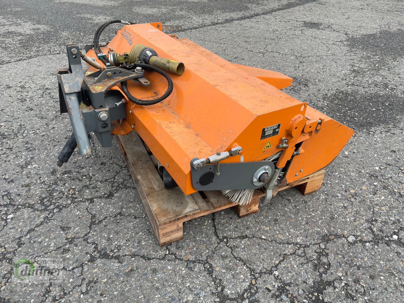 Kommunaltraktor des Typs Hako Hakotrac 3000 DA, Gebrauchtmaschine in Münsingen (Bild 13)