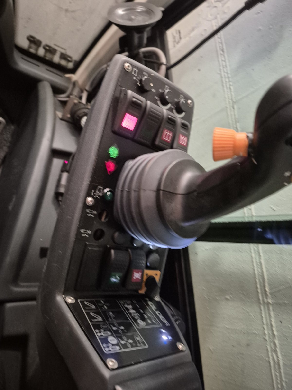 Kommunaltraktor typu Holder 250, Gebrauchtmaschine v DONAUESCHINGEN (Obrázek 3)