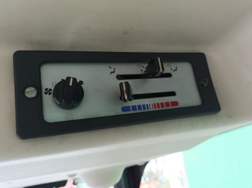 Kommunaltraktor des Typs Iseki TG 5390 + Frontmulcher, Gebrauchtmaschine in Liebenwalde (Bild 9)