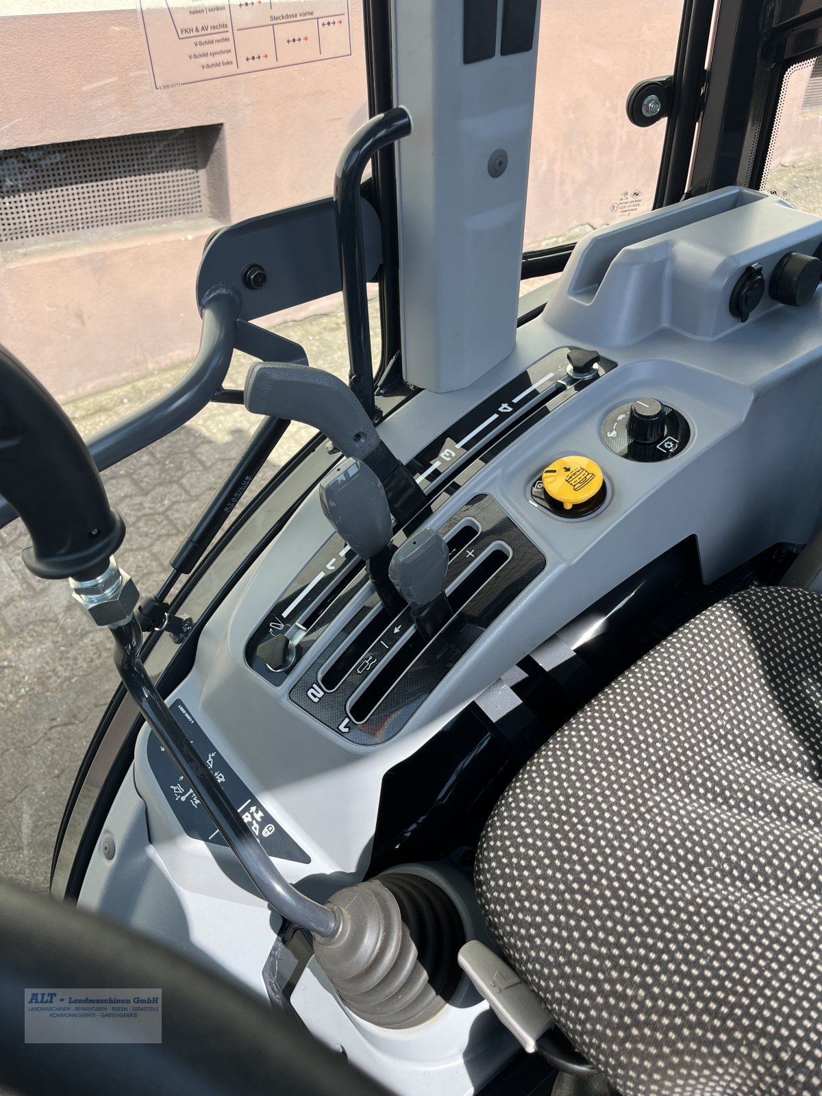 Kommunaltraktor des Typs Iseki TH 5420 AHLK, Neumaschine in Eppelborn (Bild 7)