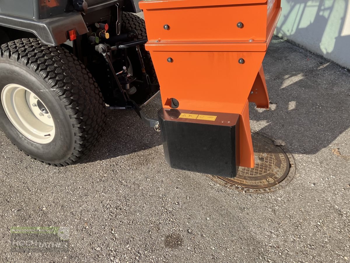 Kommunaltraktor des Typs Iseki TM 3217 AHLK mit Kabine, Neumaschine in Kronstorf (Bild 14)