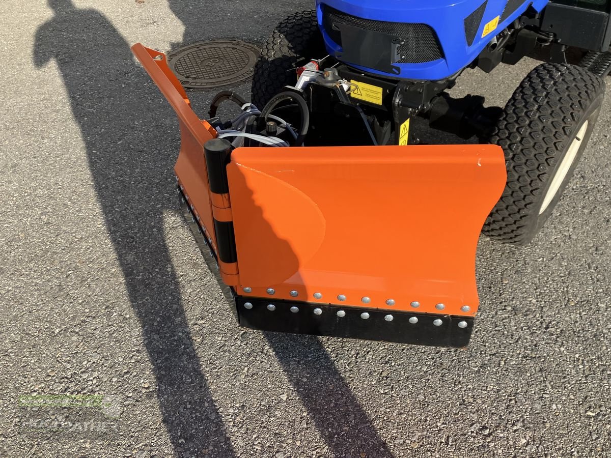 Kommunaltraktor des Typs Iseki TM 3217 AHLK mit Kabine, Neumaschine in Kronstorf (Bild 4)