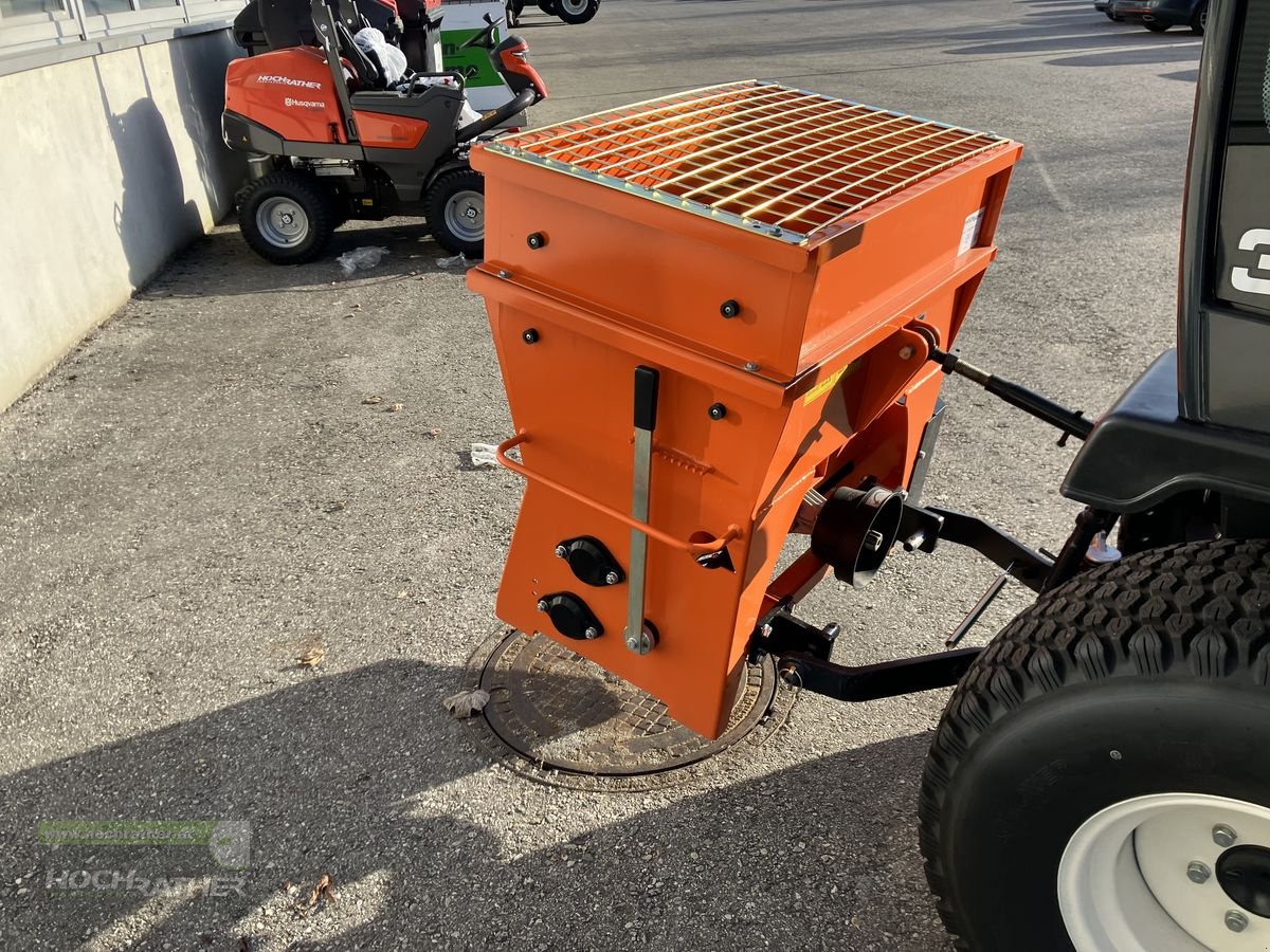 Kommunaltraktor des Typs Iseki TM 3217 AHLK mit Kabine, Neumaschine in Kronstorf (Bild 12)