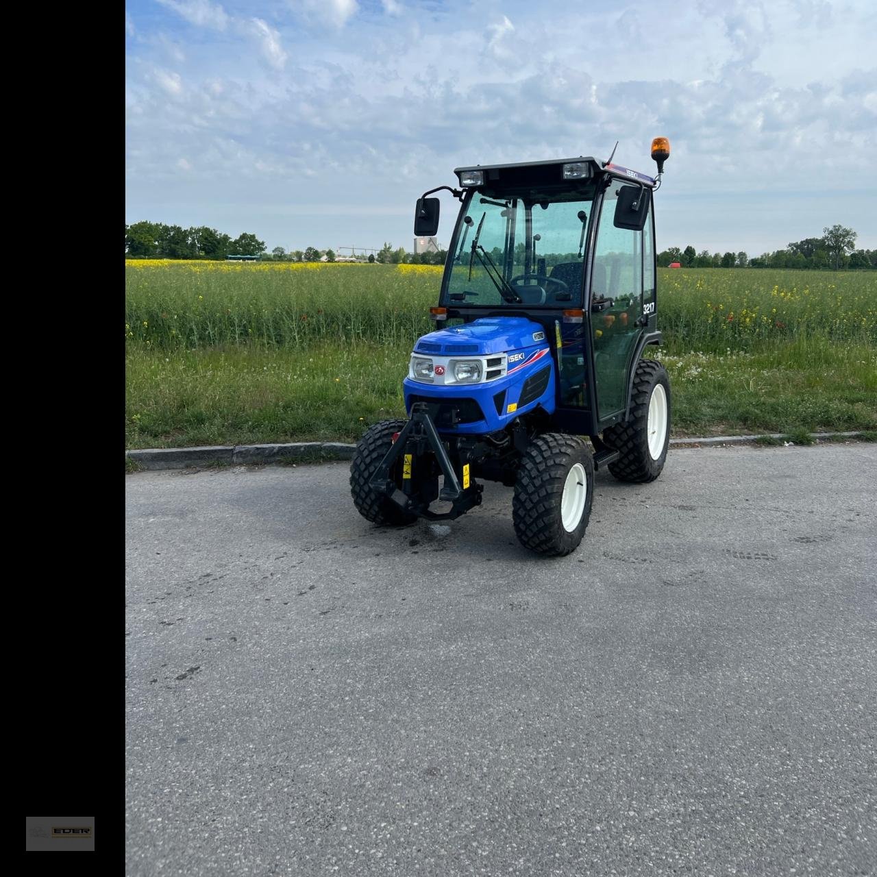 Kommunaltraktor typu Iseki TM 3217, Neumaschine v Kirchheim b. München (Obrázek 1)