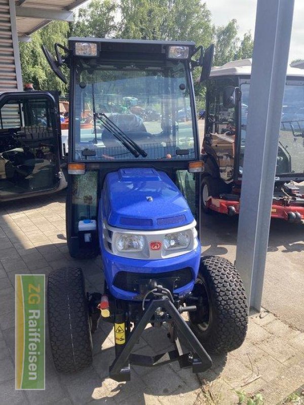 Kommunaltraktor des Typs Iseki TM 3267 AHL (K), Gebrauchtmaschine in Karlsruhe (Bild 3)