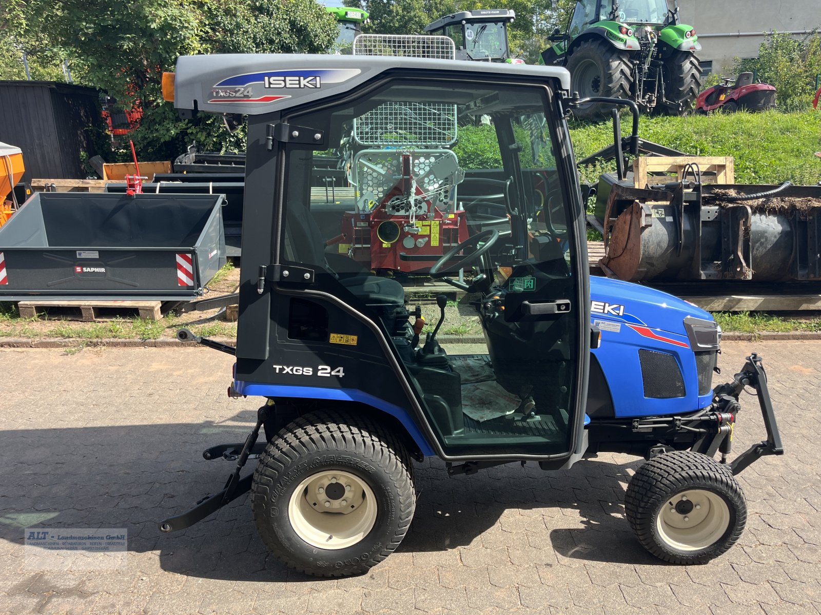 Kommunaltraktor des Typs Iseki TXGS 24, Neumaschine in Eppelborn (Bild 3)