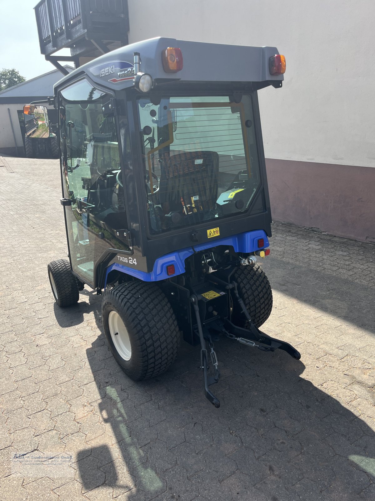 Kommunaltraktor des Typs Iseki TXGS 24, Neumaschine in Eppelborn (Bild 4)