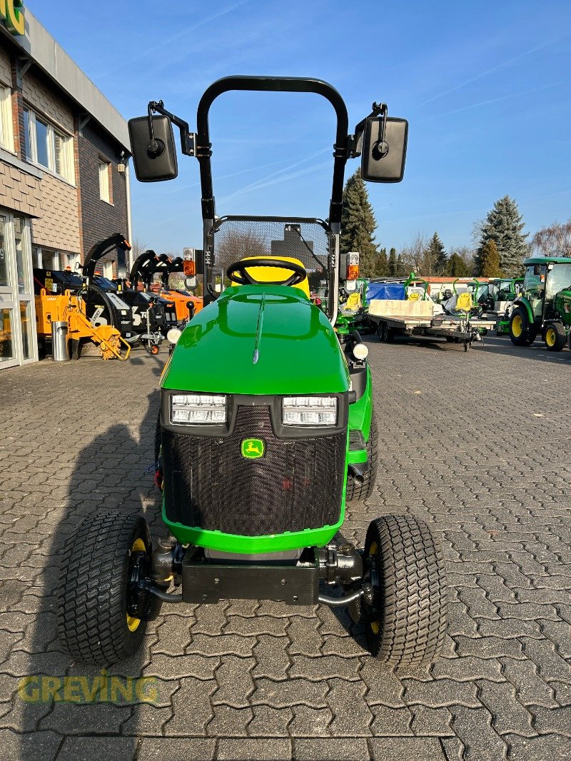 Kommunaltraktor of the type John Deere 1026R ROPS, Neumaschine in Wesseling-Berzdorf (Picture 7)