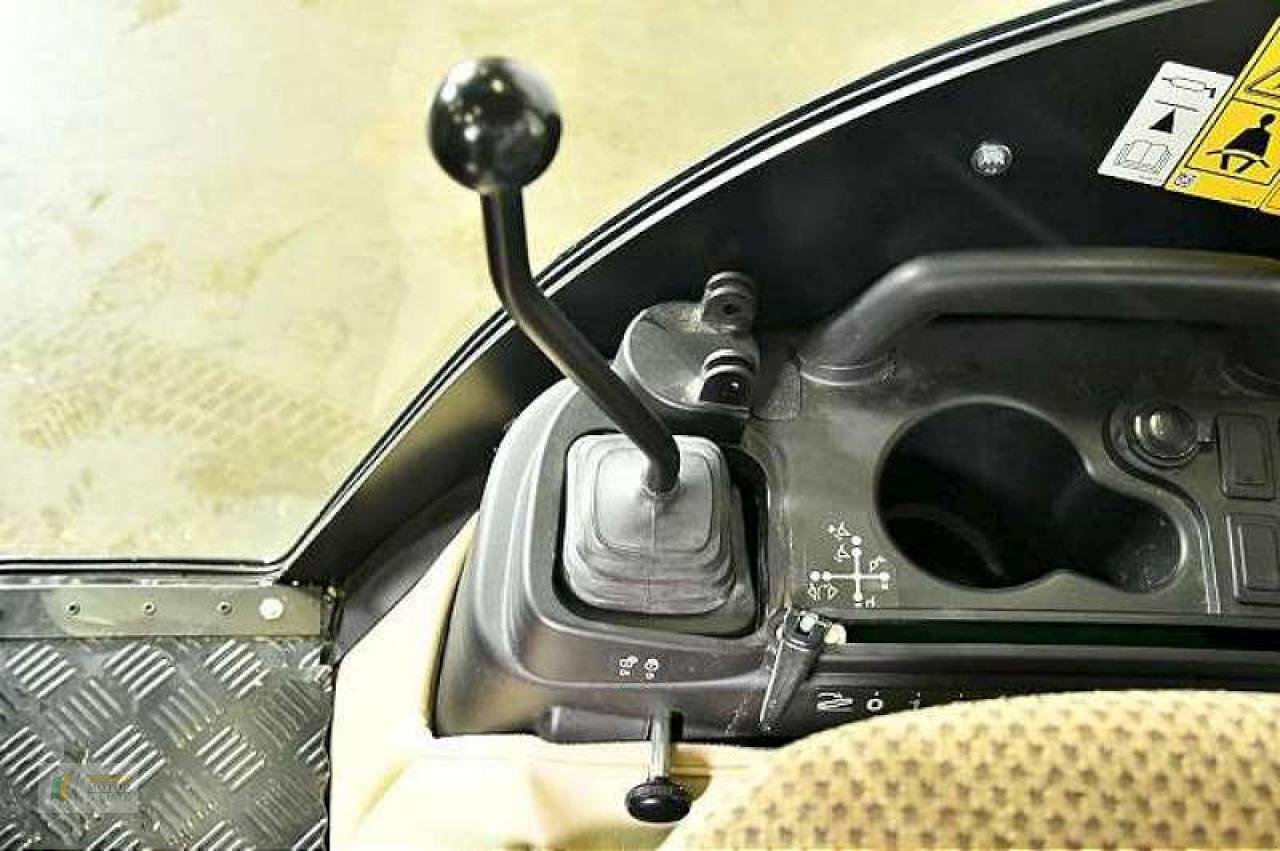 Kommunaltraktor des Typs John Deere 1026R TRAKTOR, Neumaschine in Bredstedt (Bild 8)