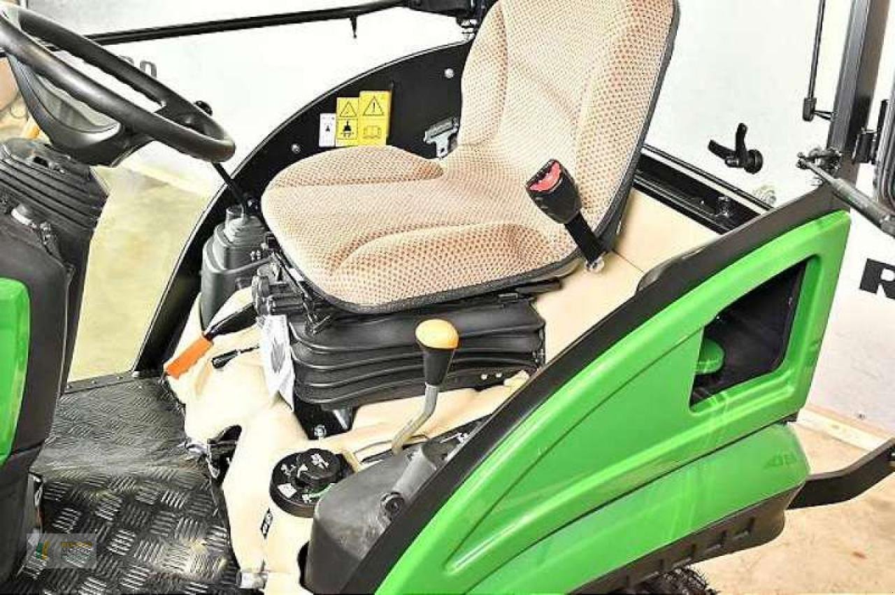 Kommunaltraktor типа John Deere 1026R TRAKTOR, Neumaschine в Bredstedt (Фотография 5)