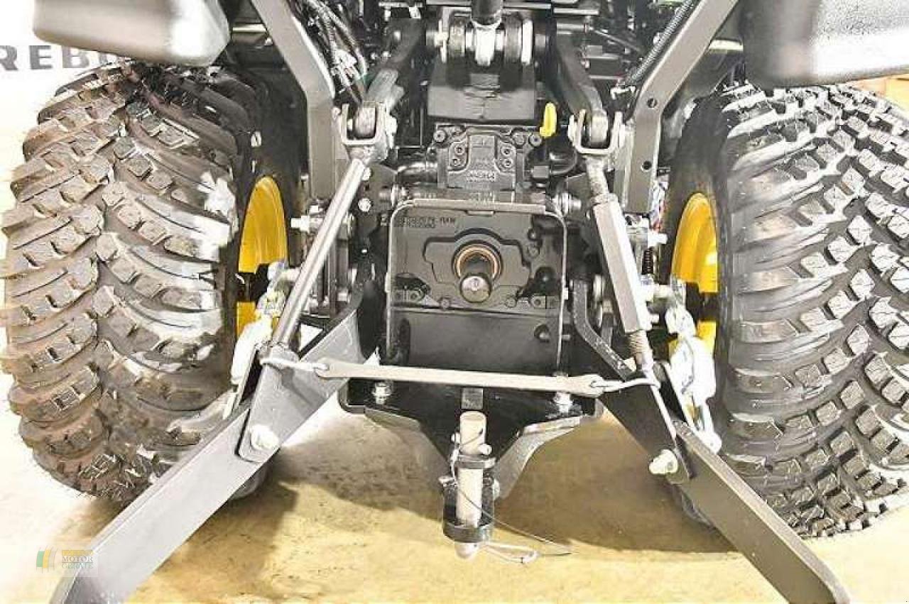 Kommunaltraktor del tipo John Deere 1026R TRAKTOR, Neumaschine en Bredstedt (Imagen 10)