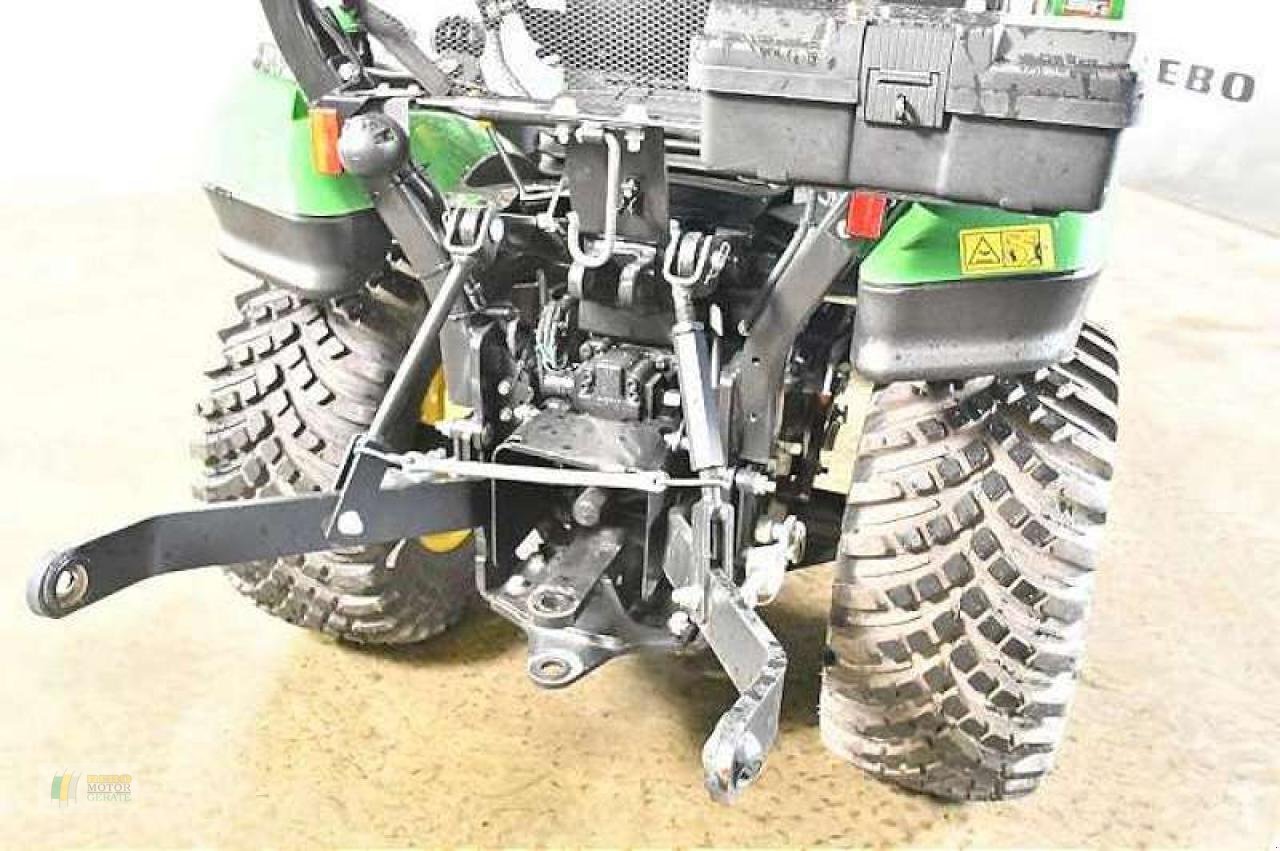 Kommunaltraktor of the type John Deere 1026R TRAKTOR, Neumaschine in Bredstedt (Picture 4)