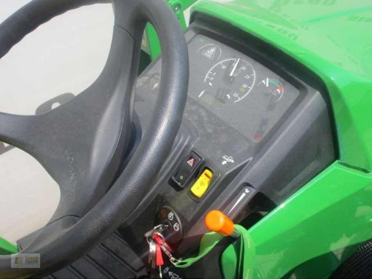 Kommunaltraktor del tipo John Deere 1026R TRAKTOR, Neumaschine en Cloppenburg (Imagen 6)